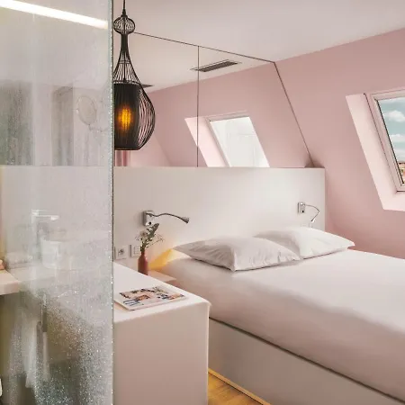 Legend Hotel 4*