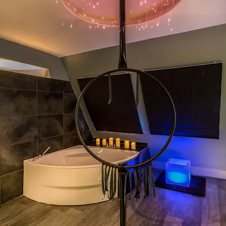 Legend Hotel 4*