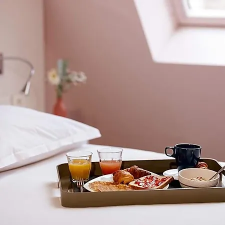 Legend Hotel Paris