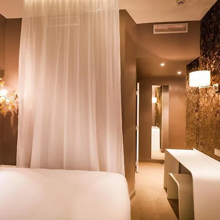 Legend Hotel