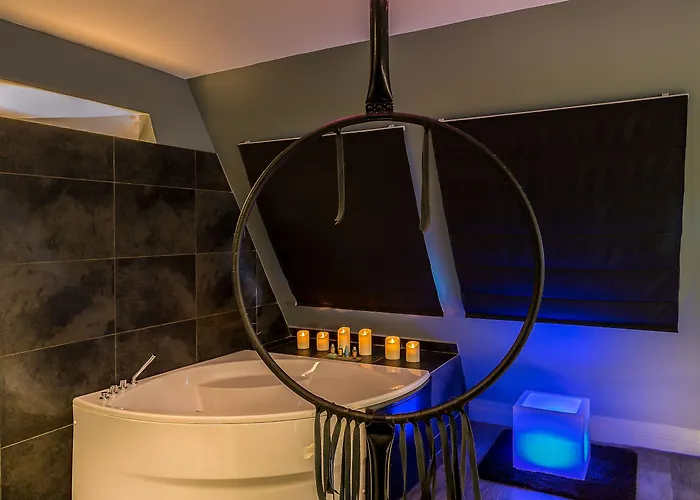 Legend Hotel 4*