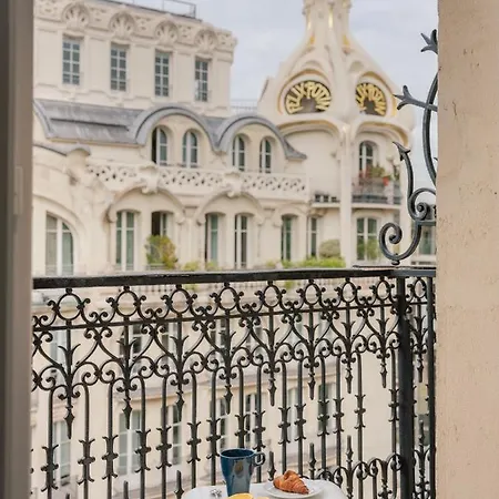 Legend Saint Germain By Elegancia Hotel